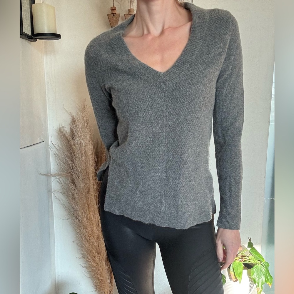 Rag and Bone Cashmere grey sweater